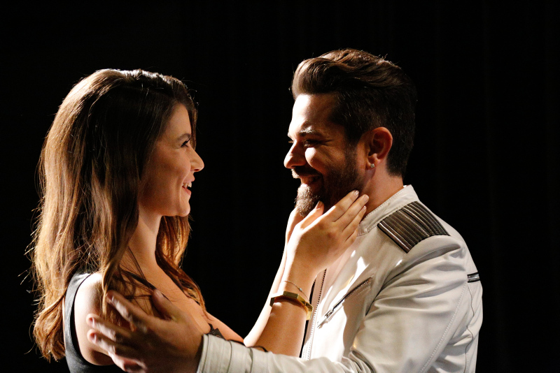 Kenan Doğulu'dan Beren Saat'e gönderme