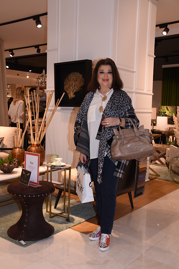 Tuğçe Eyilik, markasının yaz koleksiyonunu tanıttı