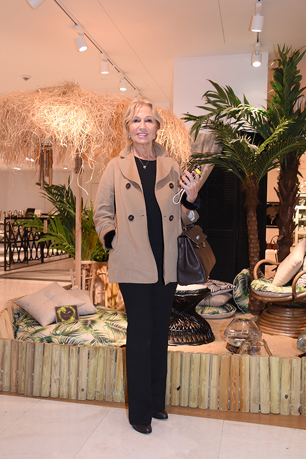 Tuğçe Eyilik, markasının yaz koleksiyonunu tanıttı