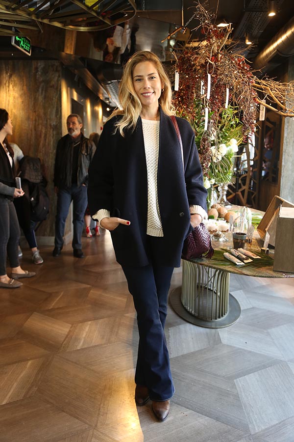 Melis Birkan, seramik diş fırçalık tasarladı