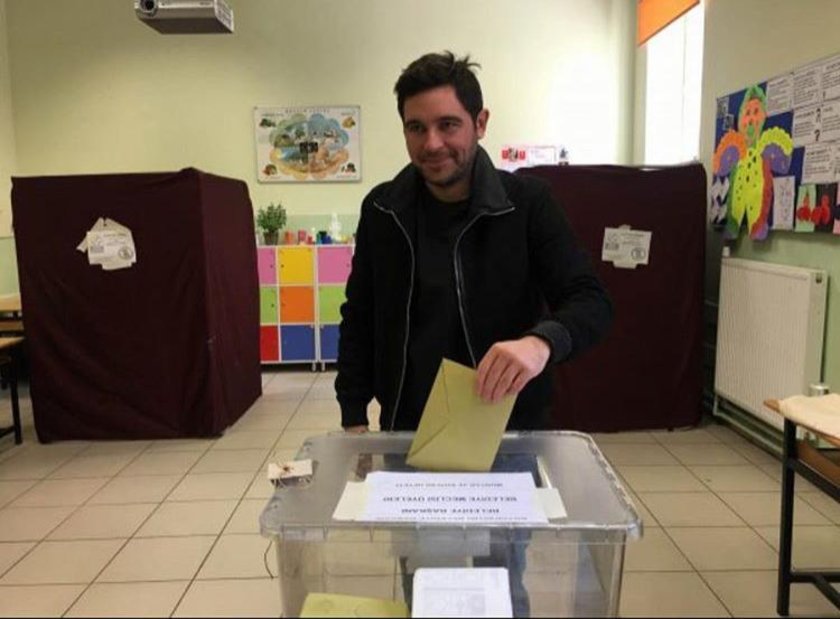 Ünlü isimler sandık başındaydı