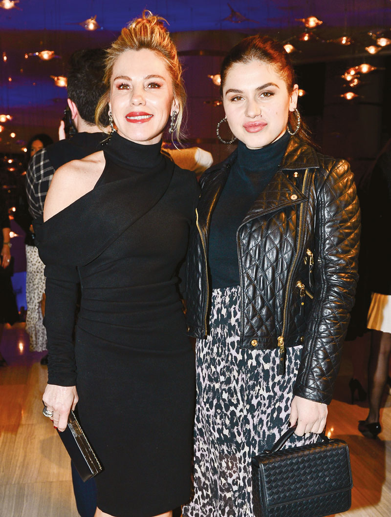 Podyumu 'Harikalar Diyarı'na çevirdiler