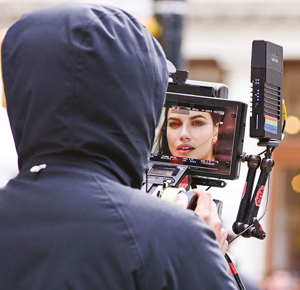 New York sokaklarında iki güzel