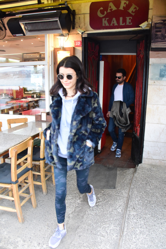 Beren Saat'ten takipçisine şaşırtan cevap