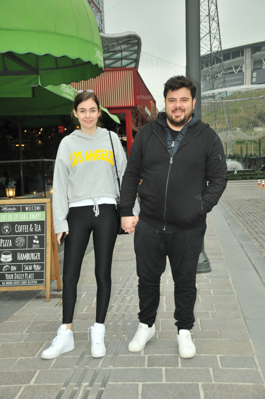 Eser Yenerler ve Berfu Yıldız'ın düğün tarihi belli oldu