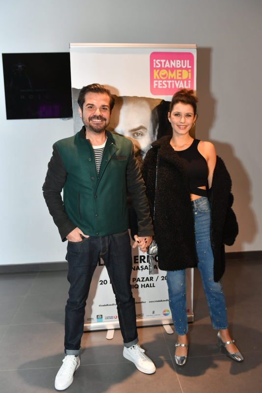 Beren Saat ayrı eve mi taşınıyor?