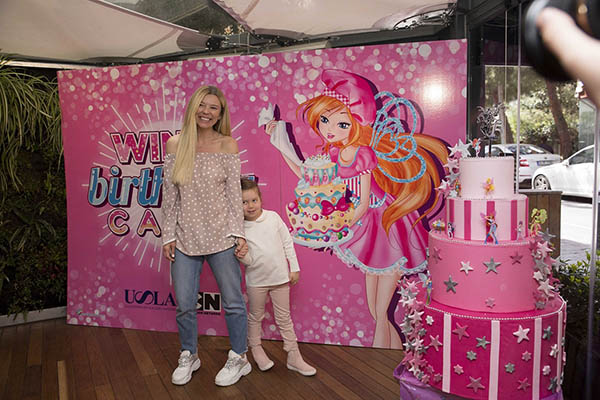 Buse Terim’in ev sahipliğinde keyifli kutlama