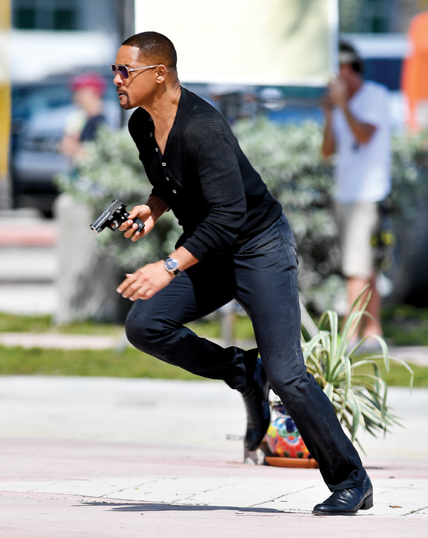 Sokaklar film setine döndü