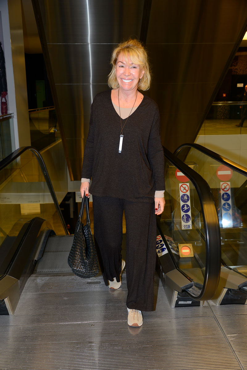 Cemiyet hayatının tanınmış isimleri alışveriş merkezinde