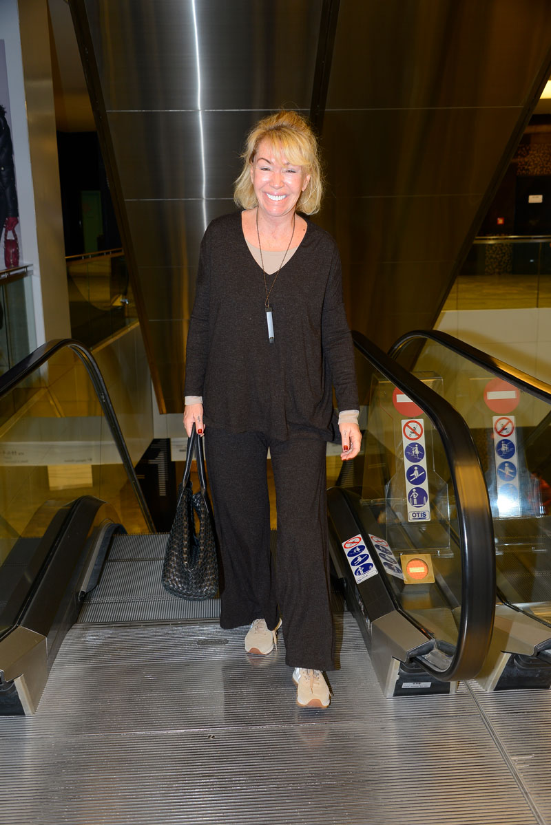 Cemiyet hayatının tanınmış isimleri alışveriş merkezinde