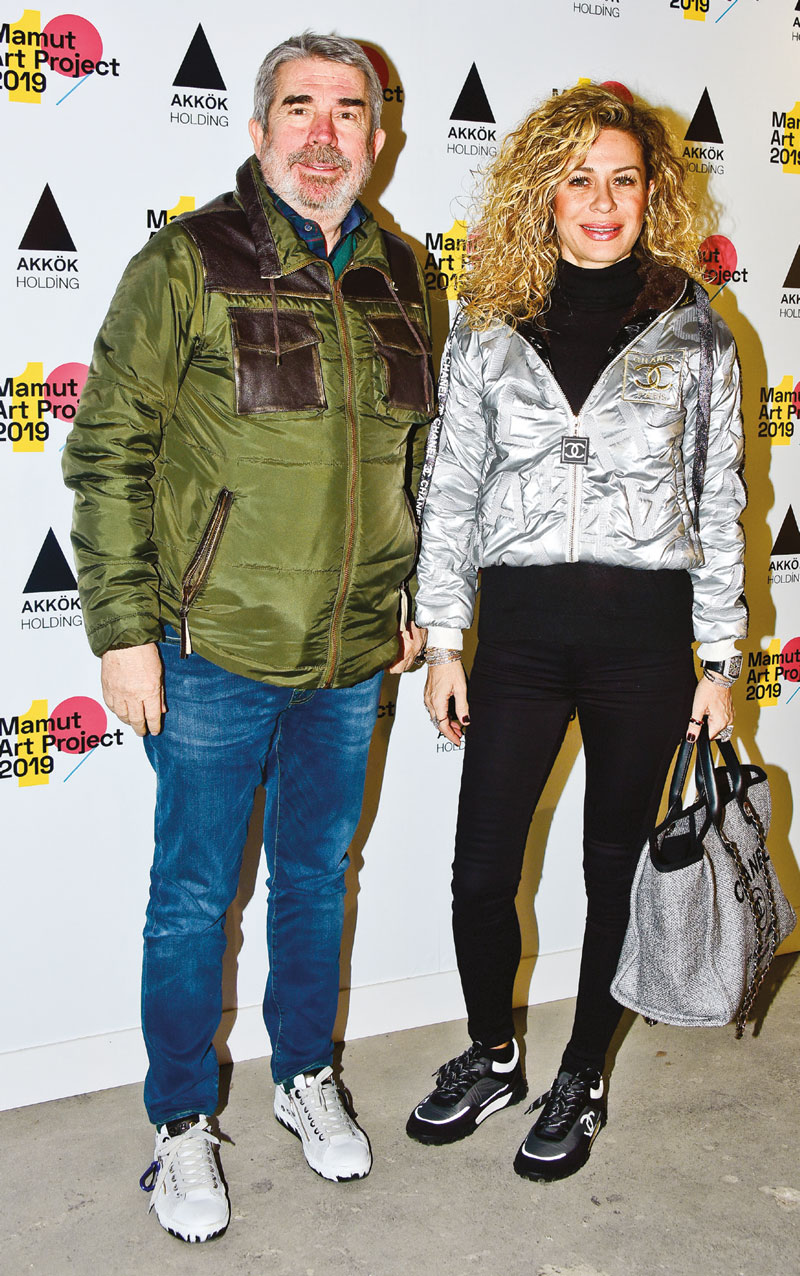 Sanatseverlerden ‘Mamut’a büyük ilgi