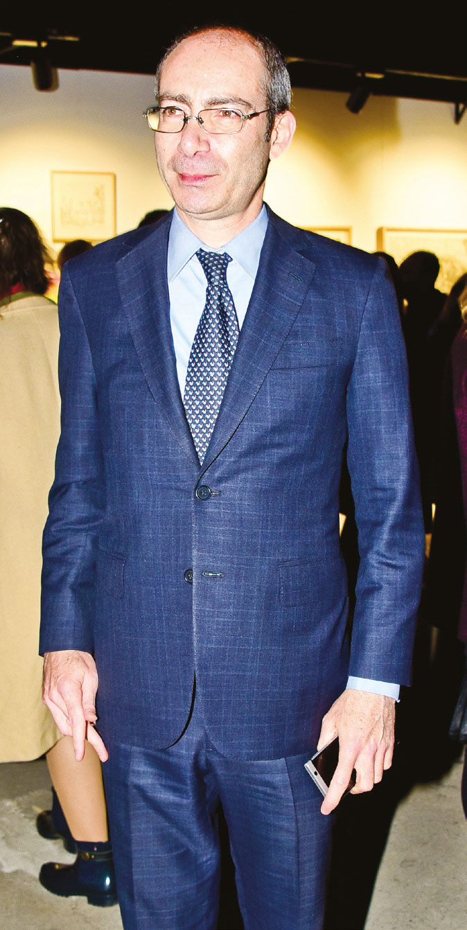 Sanatseverlerden ‘Mamut’a büyük ilgi