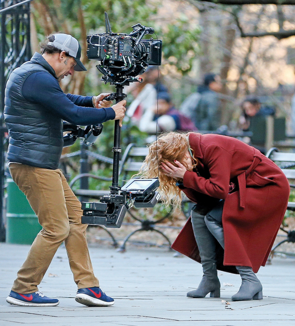 Sokaklar film setine döndü