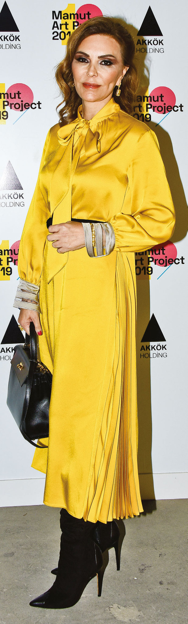 Sanatseverlerden ‘Mamut’a büyük ilgi