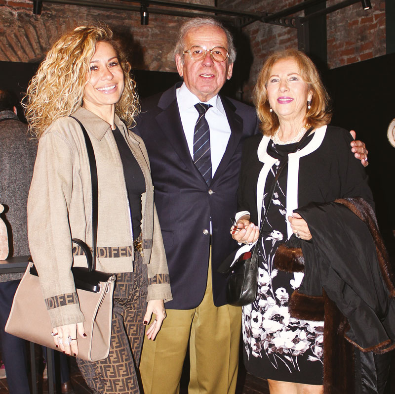 Sanatsever isimler sergide buluştu