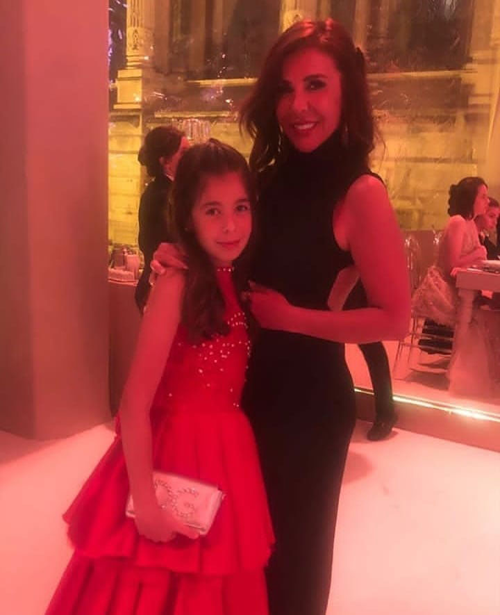 Ünlü isimler şıklıklarıyla göz doldurdu