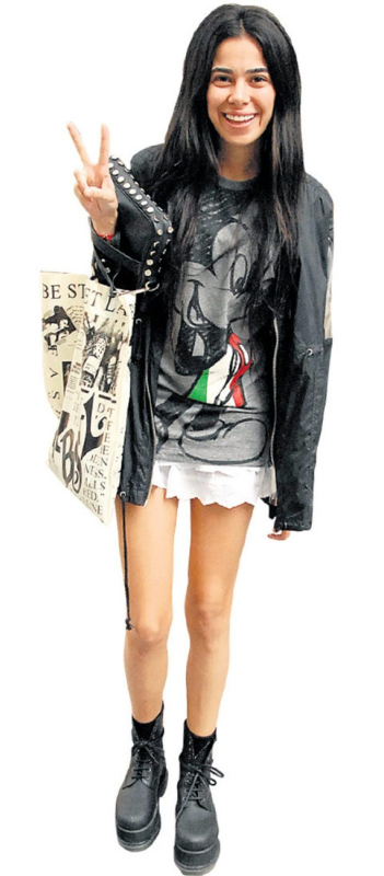 Caner Erkin’in eski eşi Asena Atalay, kendisini eve kapattı