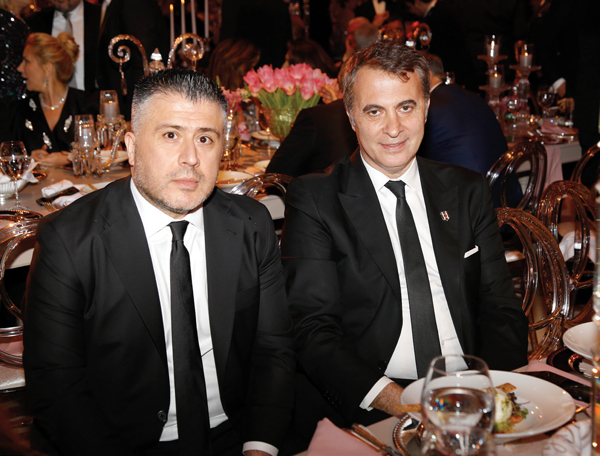 Çırağan Sarayı'nda yılın düğünü