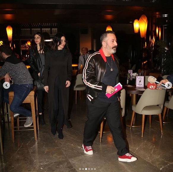 Cem Yılmaz, Alice Müzikali'ni izledi