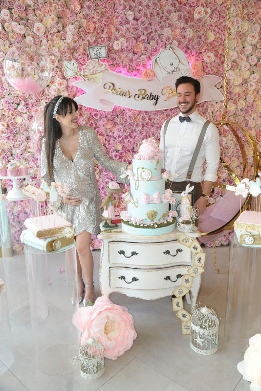 Pelin Akil anne oldu