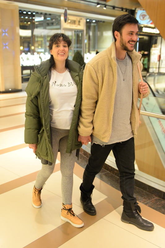 Pelin Akil anne oldu