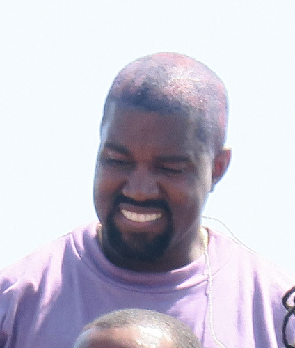 Coachella'nın son gününe Kanye West imza attı