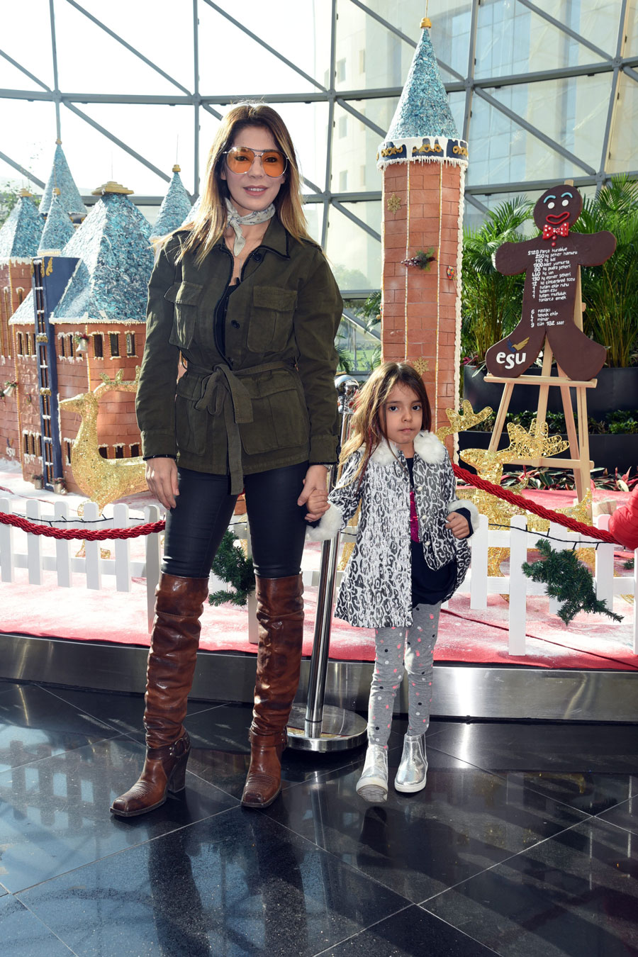 Cildine iyi bakıyor