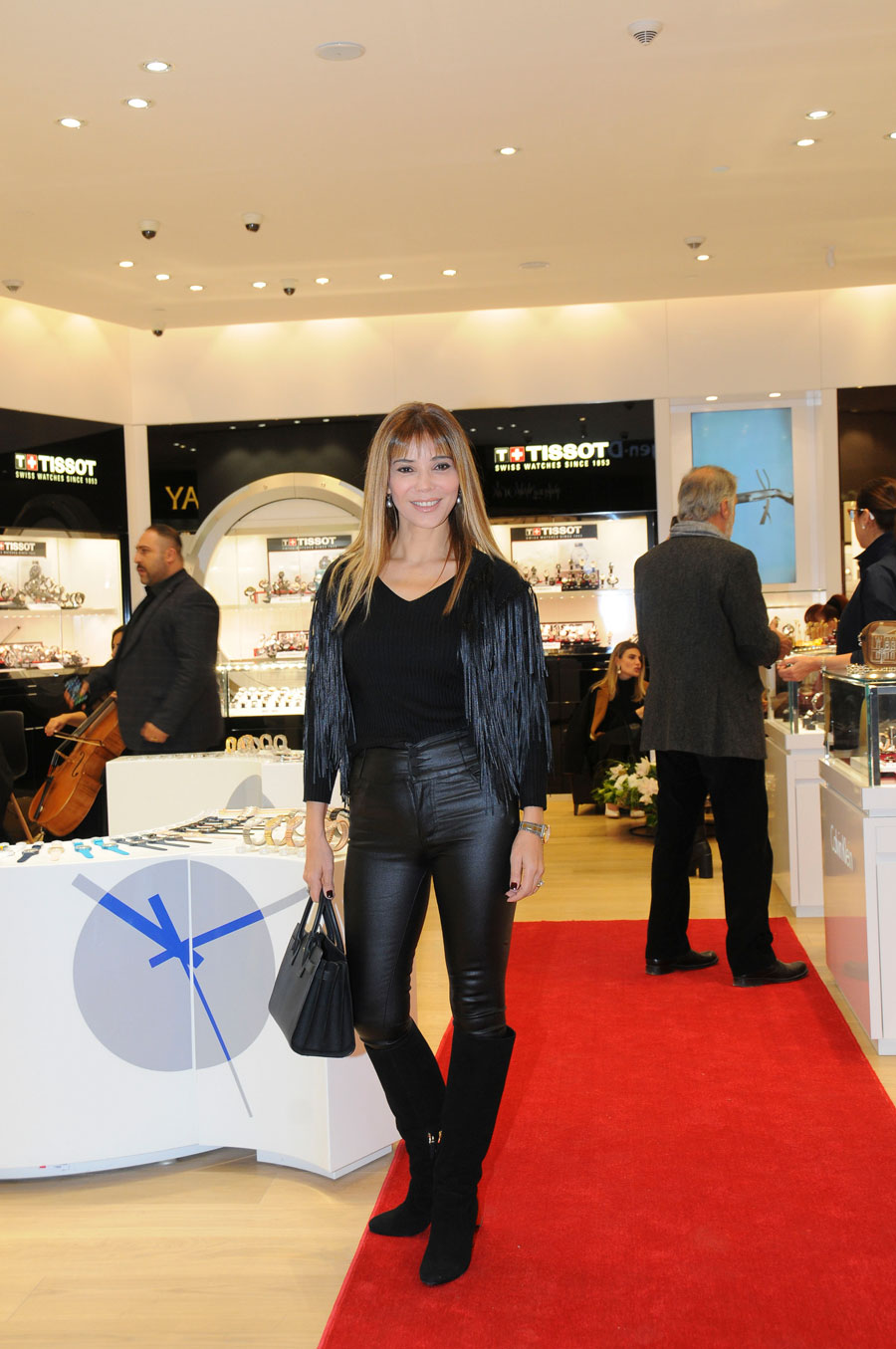 Cildine iyi bakıyor