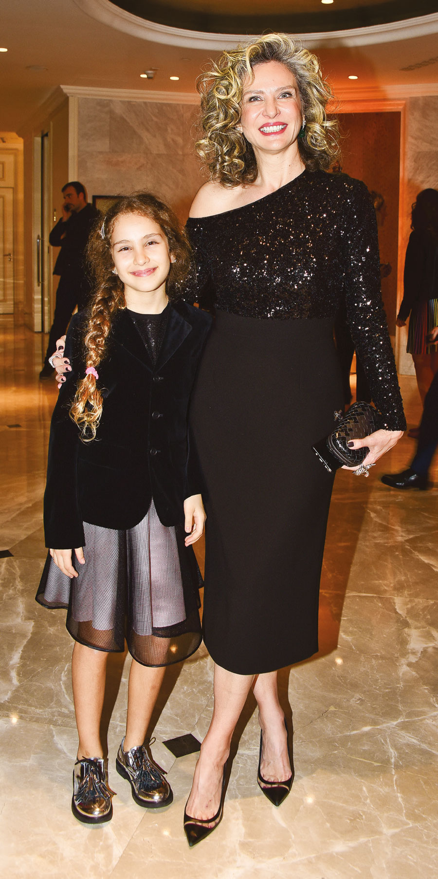 30. Yıla defileli kutlama 