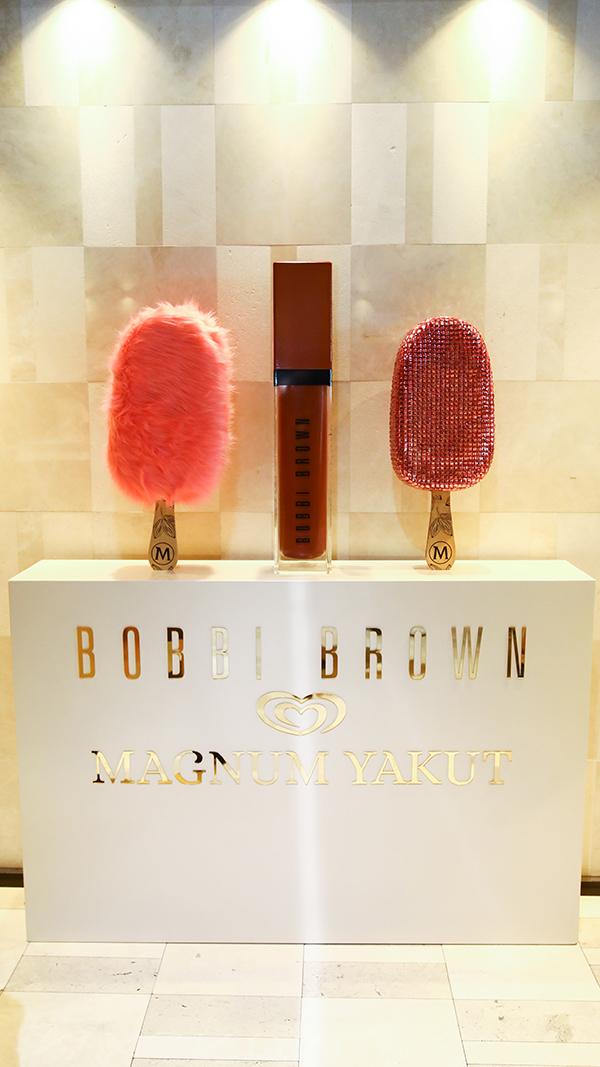 Lansmanda bir araya geldiler