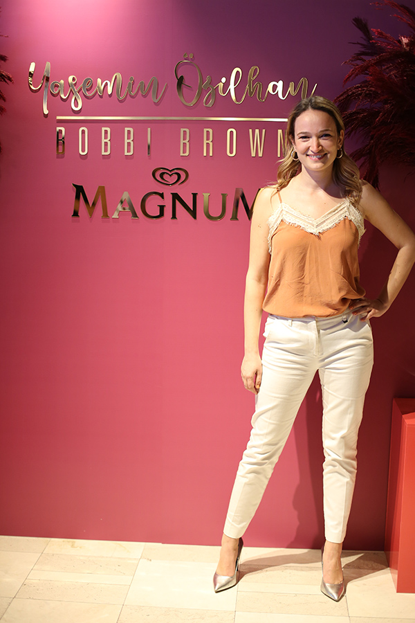 Lansmanda bir araya geldiler