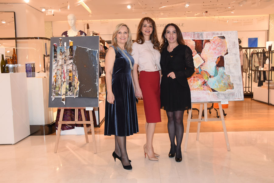 Vitrinler sanatla buluştu