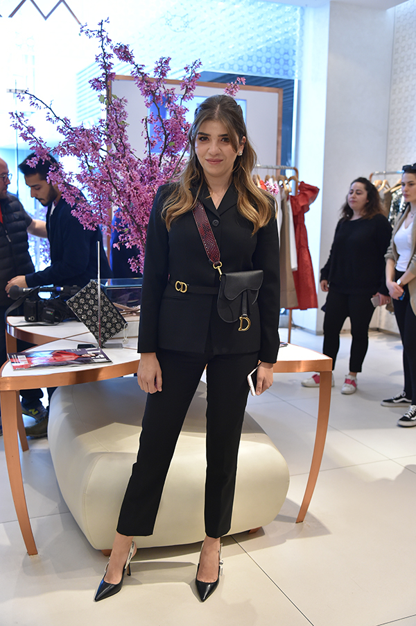 Davette bir araya geldiler