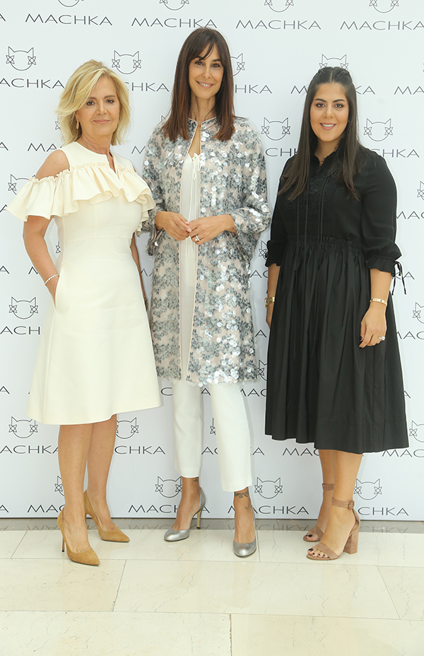 Davette bir araya geldiler