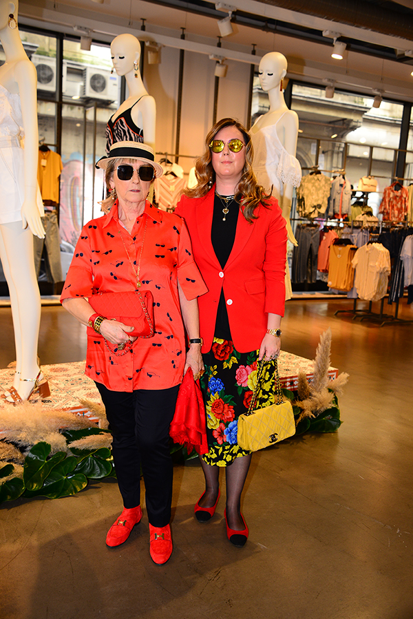 Yeni koleksiyon etkinliğinde bir araya geldiler 