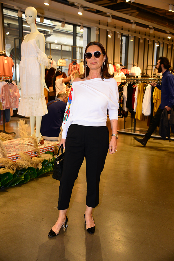 Yeni koleksiyon etkinliğinde bir araya geldiler 