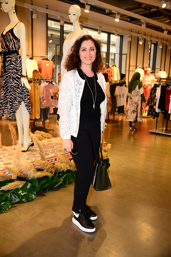 Yeni koleksiyon etkinliğinde bir araya geldiler 