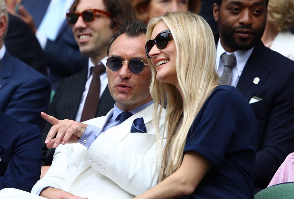 Jude Law, kız arkadaşı Phillipa Coan ile gizlice evlendi