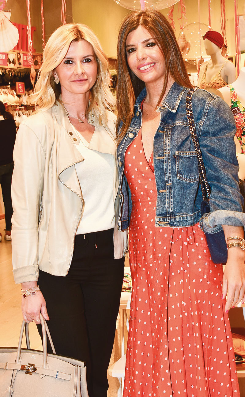 Plaj kıyafetleri çok beğenildi 