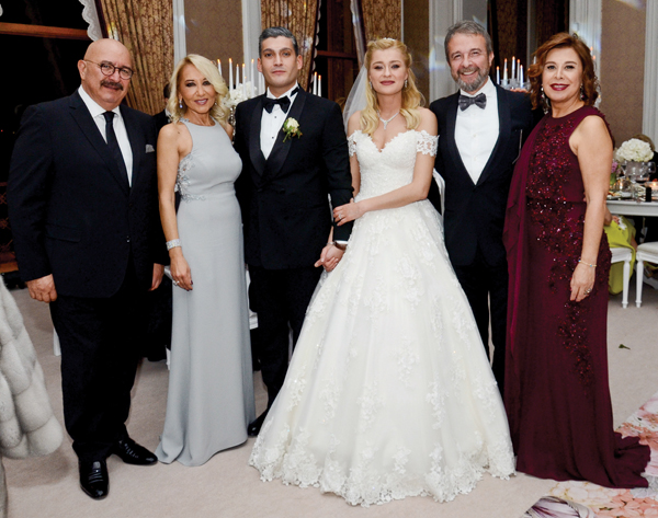 Genç çiftin en mutlu günü 