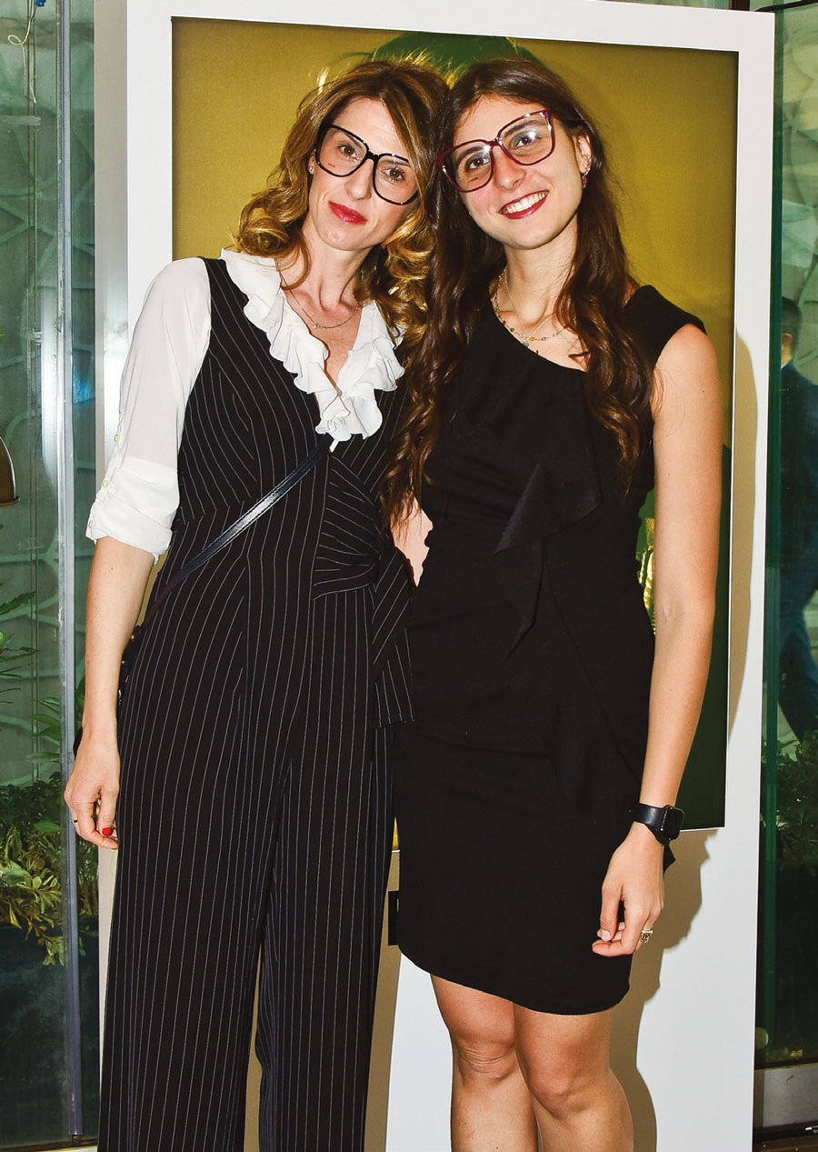 Yeni modelleri incelediler