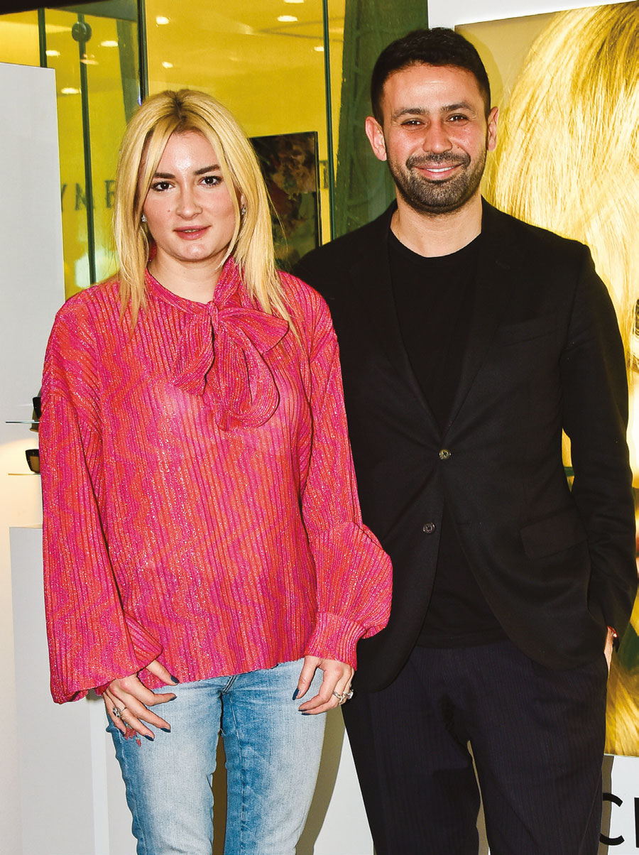 Yeni modelleri incelediler