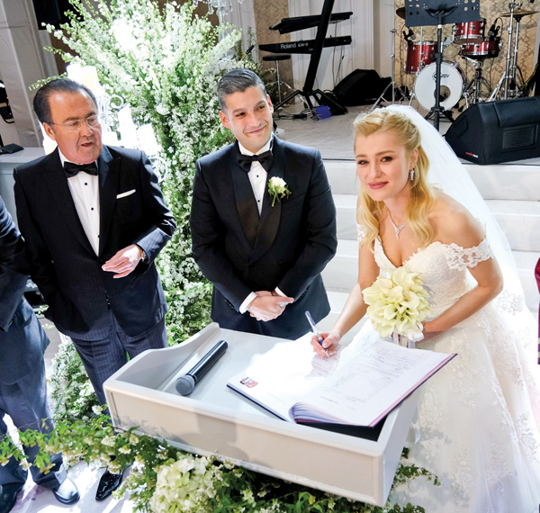 Genç çiftin en mutlu günü 