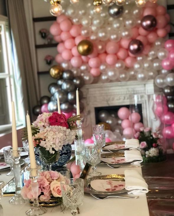 6 aylık hamile Bengü'ye eşinden sürpriz baby shower partisi