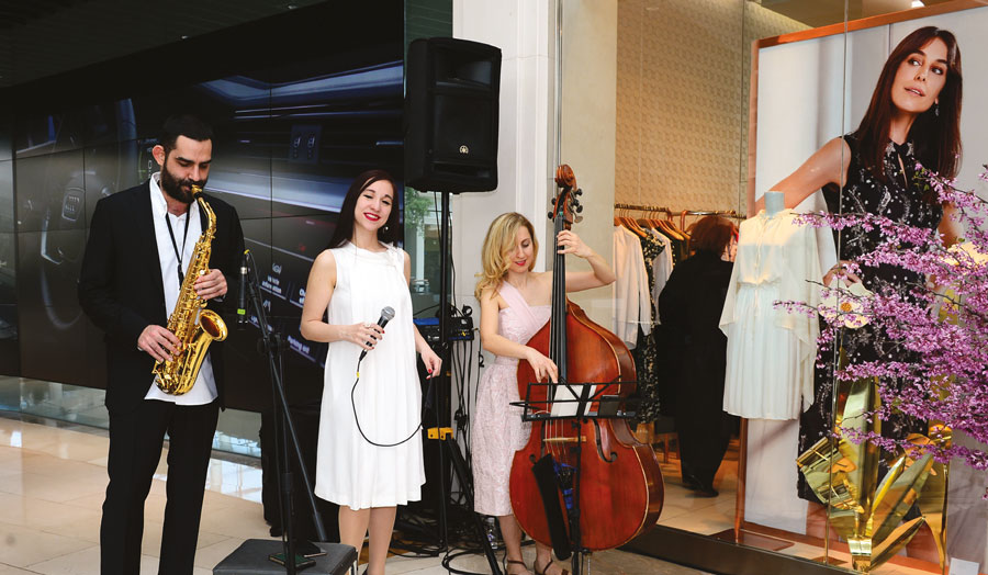 Yeni koleksiyon yeni marka elçisi ile tanıtıldı 