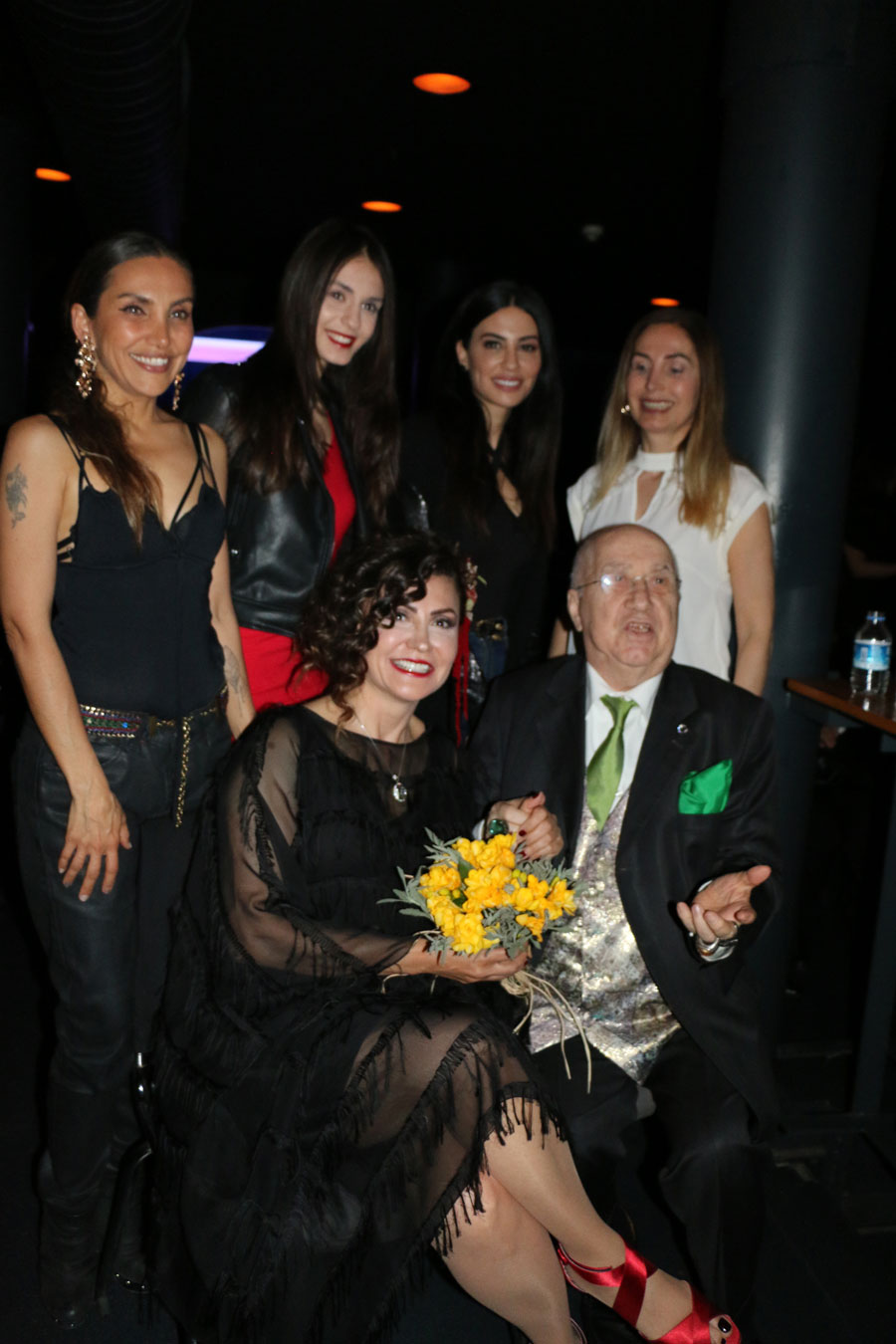 Serenad Bağcan ilk solo albümü "Serenad"ı ilk kez seslendirdi