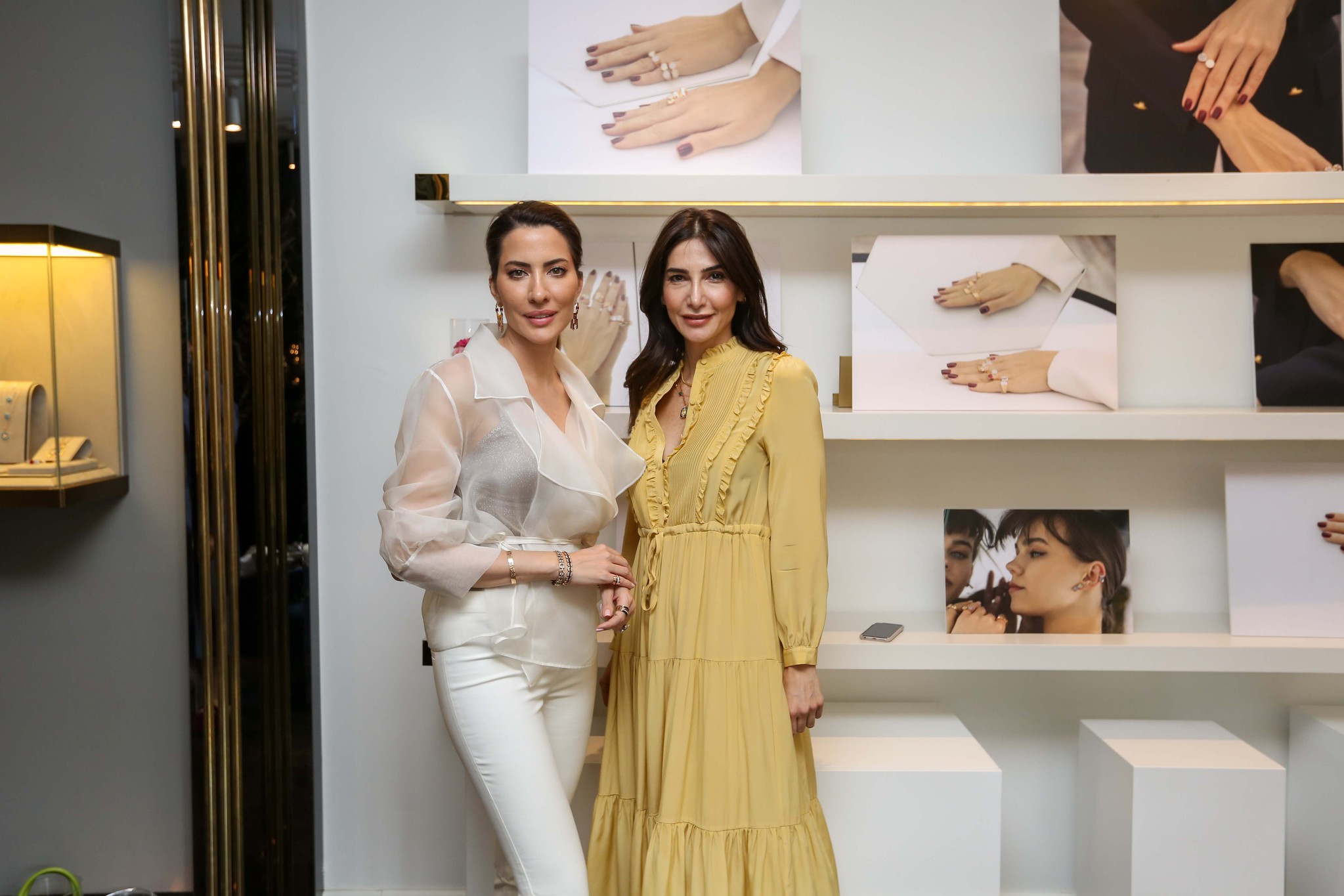 Işıl ışıl davet