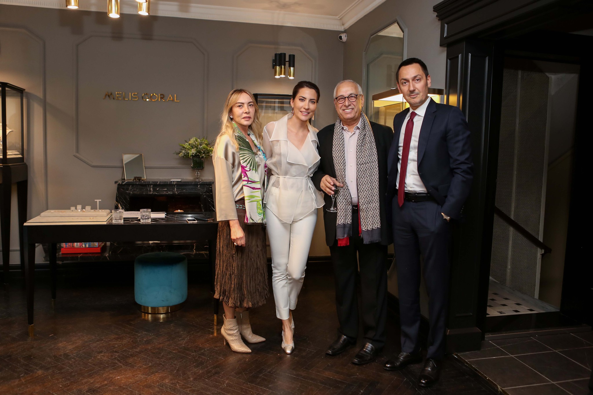 Işıl ışıl davet