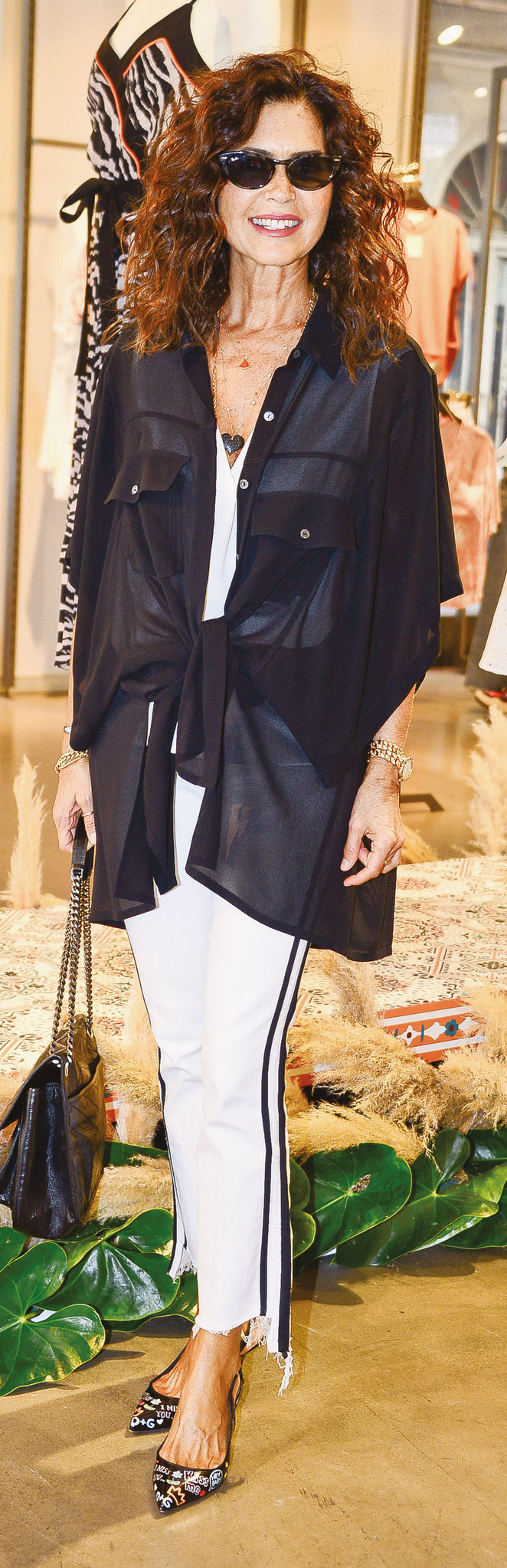 Yeni koleksiyon için alışveriş partisi