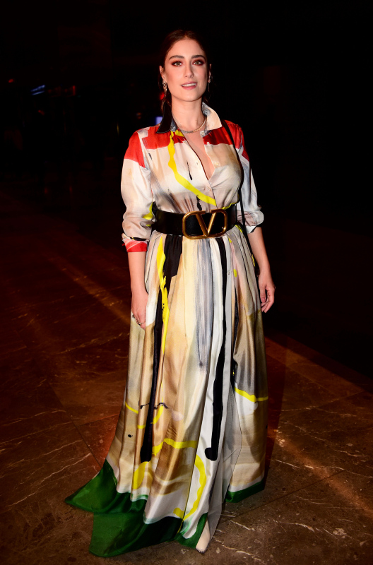 Hazal Kaya'nın sitemi...